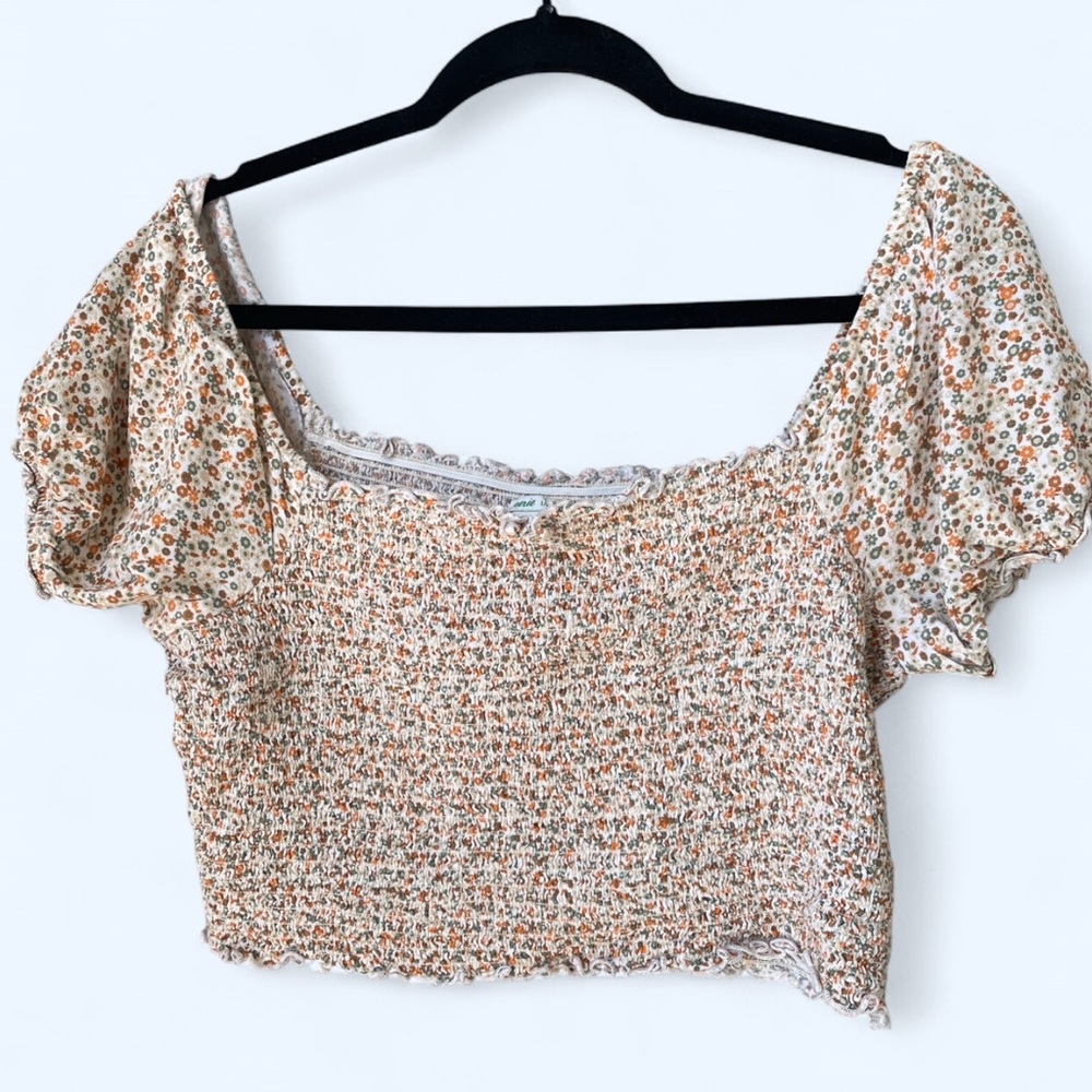 Floral summery aerie crop top size L